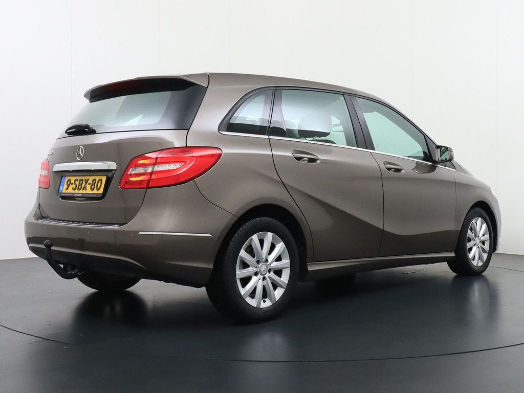 Mercedes-Benz B 180 Ambition