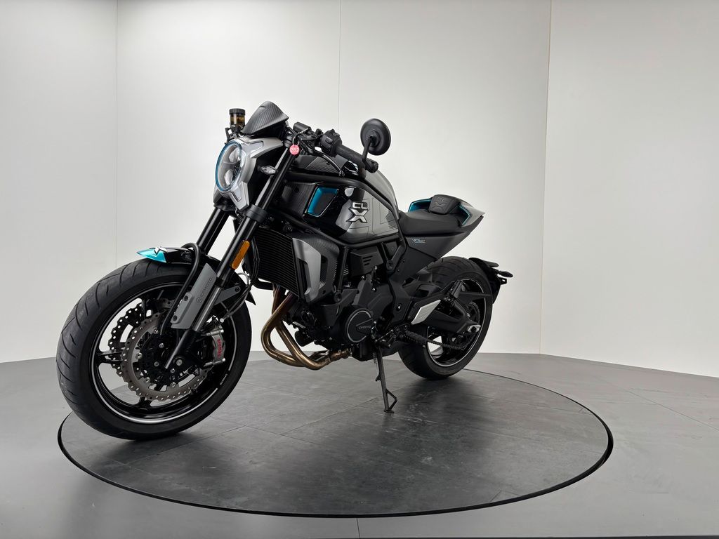 Fahrzeugabbildung CFMOTO CL-X Sport *NEUWERTIGER ZUSTAND