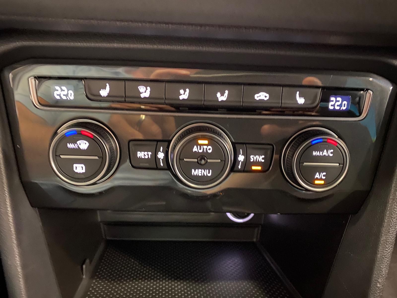 Fahrzeugabbildung Volkswagen Tiguan 2.0 TDI +AHK+APP+ALLWETTER+KLIMA+ACC