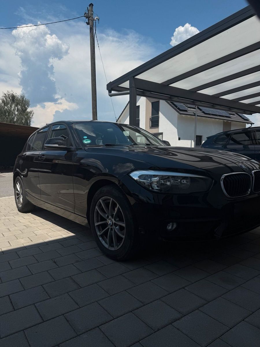 BMW BMW 116i Schwarz