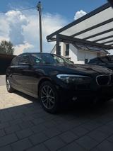 BMW 116i Schwarz - BMW 116: Kombi