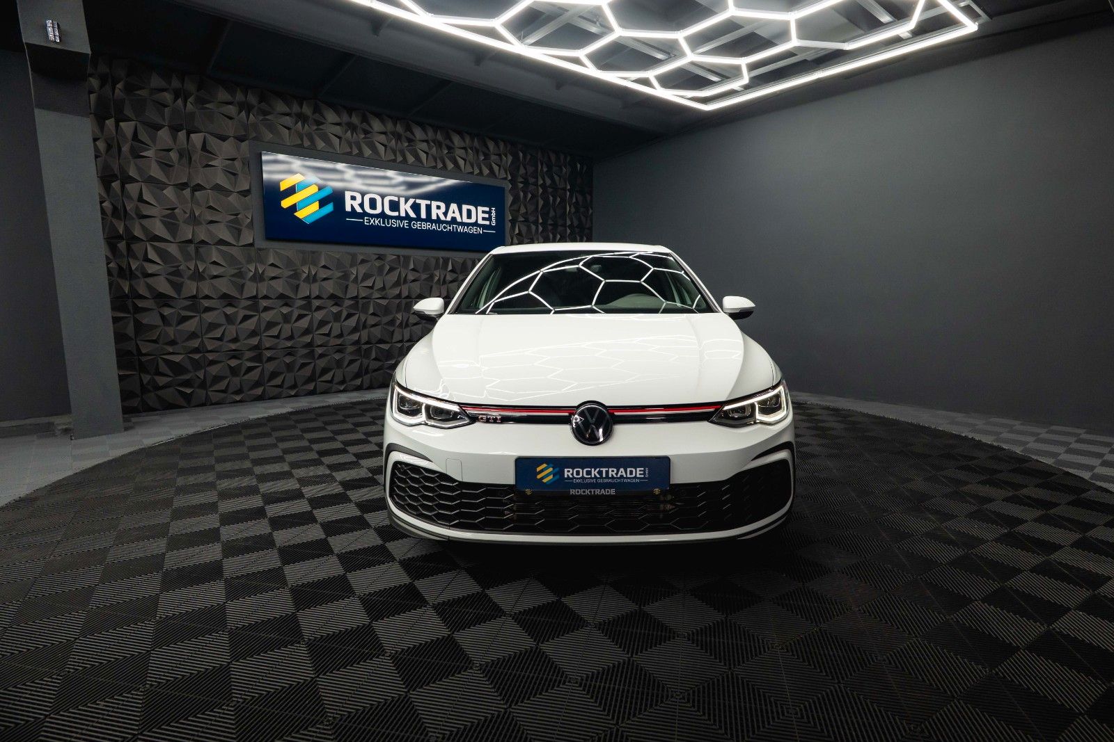 Fahrzeugabbildung Volkswagen Golf VIII Lim. GTI *LED+*Digital Tacho*1.Hand*