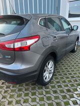 Nissan Qashqai 1,6 Dieselautomatik tüv 12/27 - Nissan Qashqai in Wiesbaden