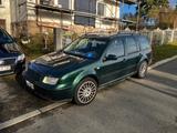 Volkswagen Bora 1.9TDI 81kW Highline Variant Highline - Volkswagen Bora: 8t