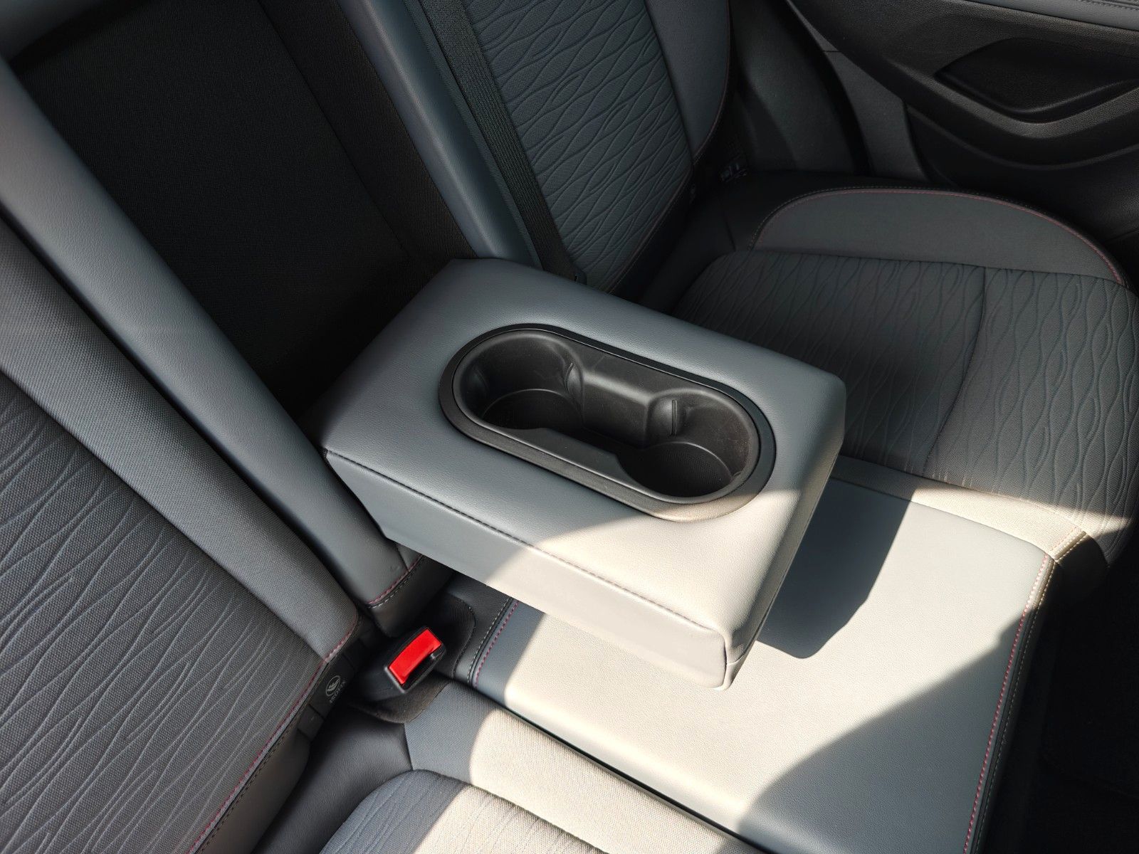 Fahrzeugabbildung Opel Mokka Innovation - Navi, Kamera, SHZ, LHZ, 4S -