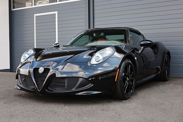 Alfa Romeo 4C Spider Targa/Carbon/Alpine/Kamera/BTH/R17