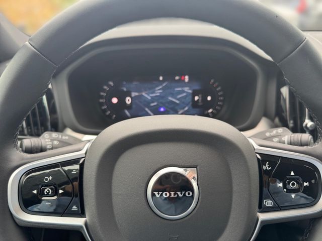 VOLVO XC 60 (Bild 18 von Array)