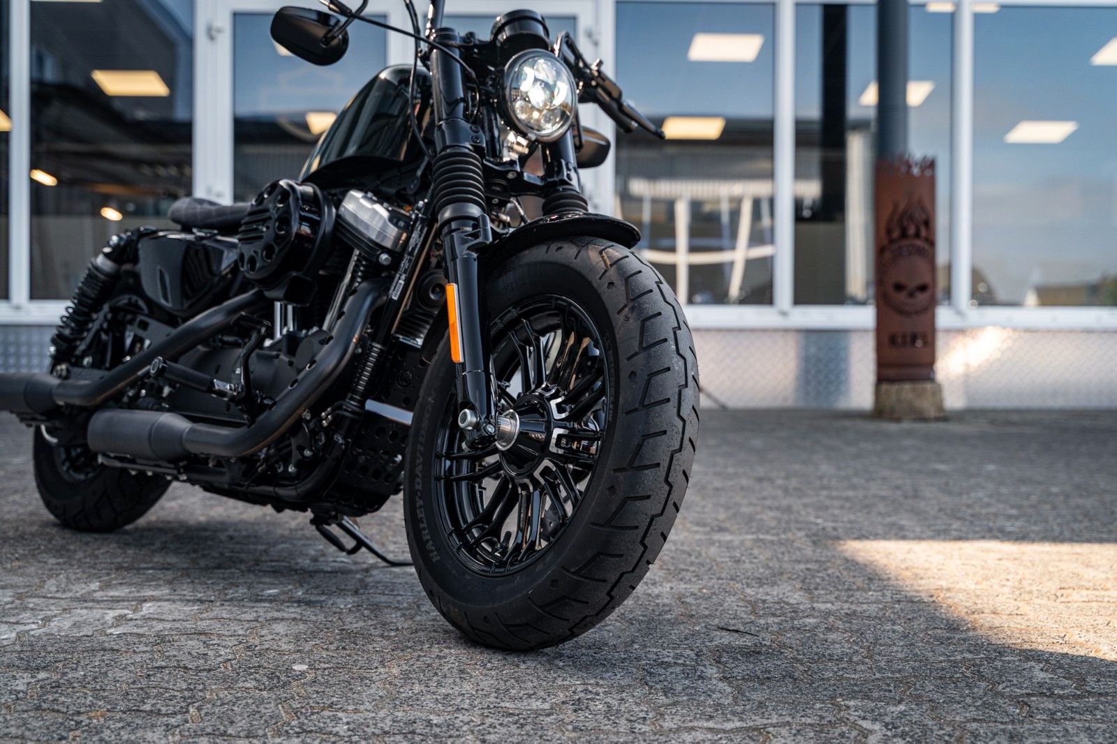 Fahrzeugabbildung Harley-Davidson XL1200X SPORTSTER FORTY-EIGHT - KESSTECH- BOBBER