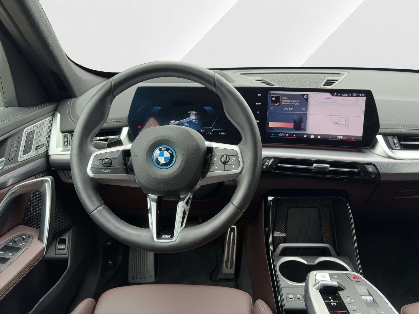 BMW iX1 - Bild 9