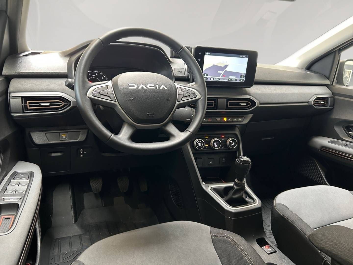 Fahrzeugabbildung Dacia Sandero Stepway Extreme+ TCe 110 inkl. Servicepa
