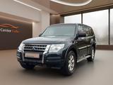 Mitsubishi Pajero 3.2 DI-D Basis/7sitzer/Klima/AHK/4X4/TÜV - gebrauchte Mitsubishi Pajero aus dem Jahr 2014