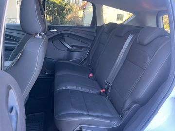 Ford Kuga - 11