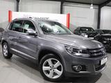 Volkswagen Tiguan 1.4 TSI BMT SPORT & STYLE / NAVI-DM / AHK - : Grau, Alcantara, Sportsitze, Geländewagen