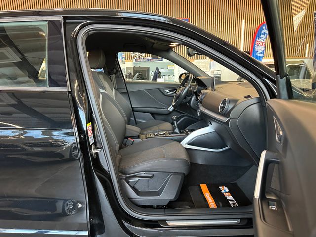 Audi Q2 30 TFSI sport *NAVI*TEMPOMAT*PDC*LED*SZHZ*
