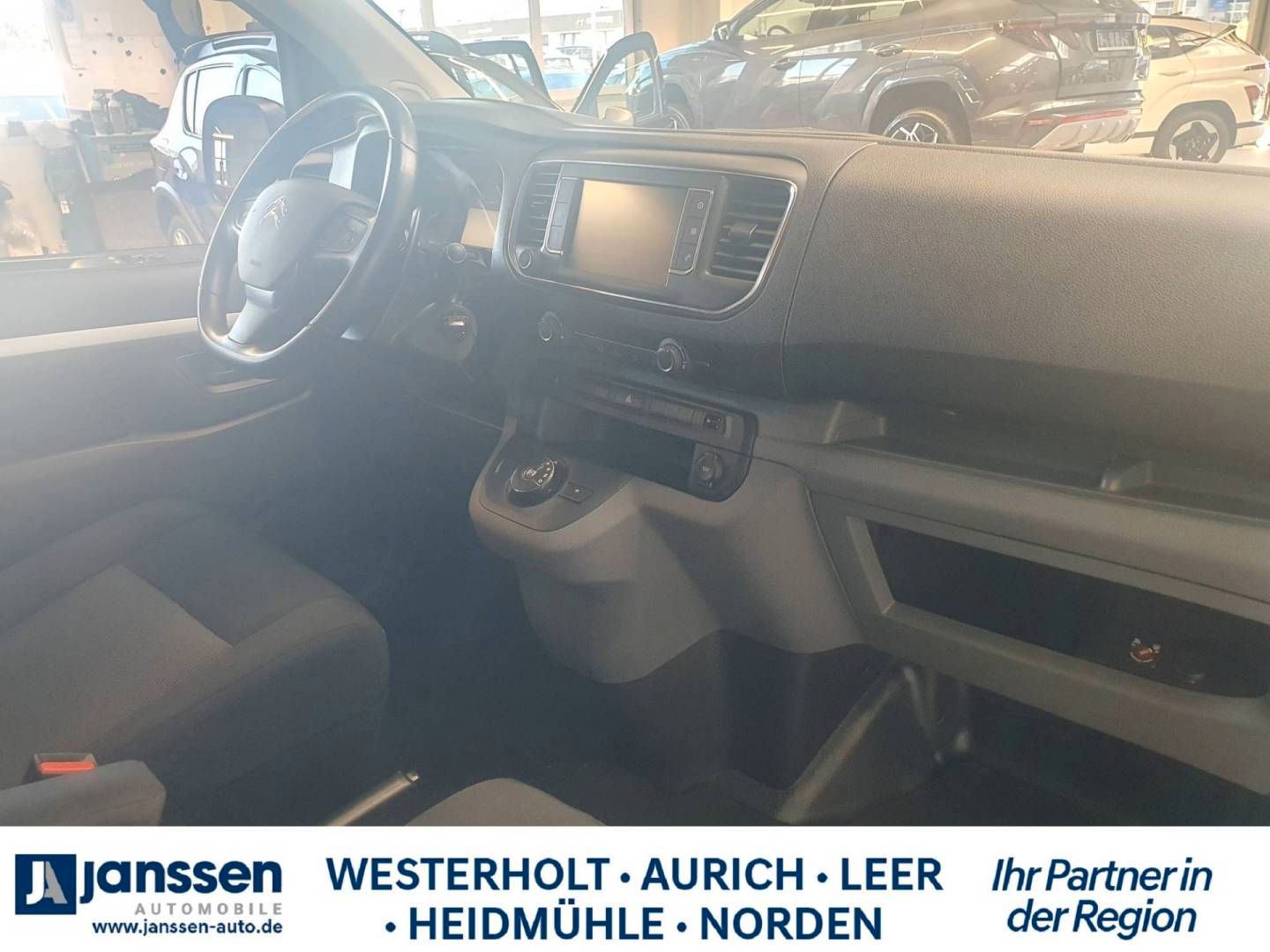 Fahrzeugabbildung Citroën JUMPY XL Blue Hdi 180 EAT8 Club