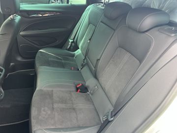 Opel INSIGNIA ST ULTIMATE 2.0 DIESEL  8-STUFEN-AUTOMA