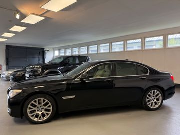 BMW 730 - 9