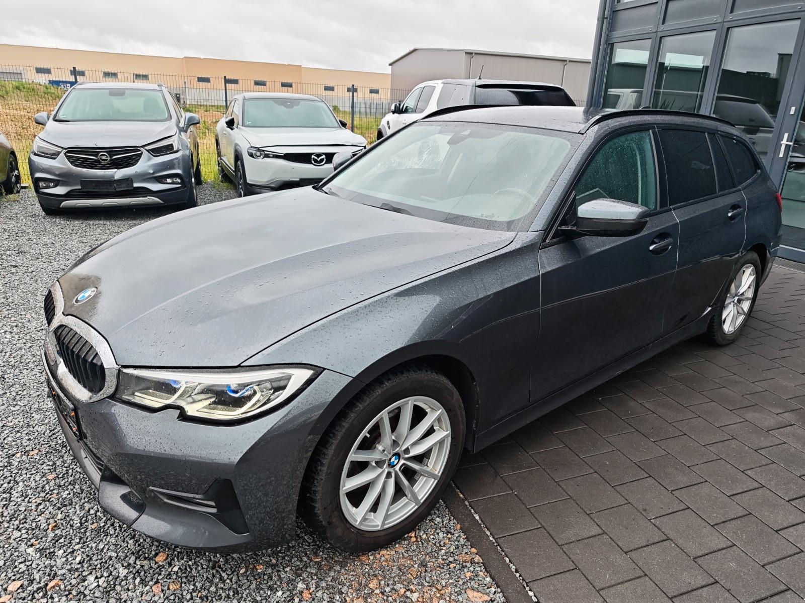 BMW 320 3 Touring 320 d xDrive Sport Line