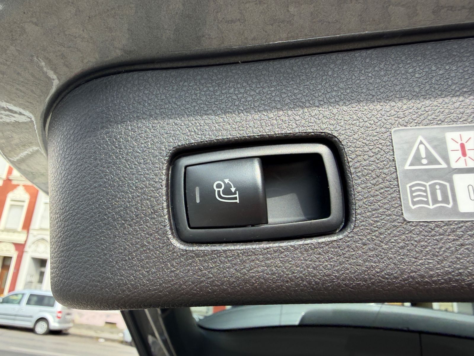 Fahrzeugabbildung Mercedes-Benz GLE 350 d 4Matic AMG LINE NEUER MOTOR VOLLAUSST.