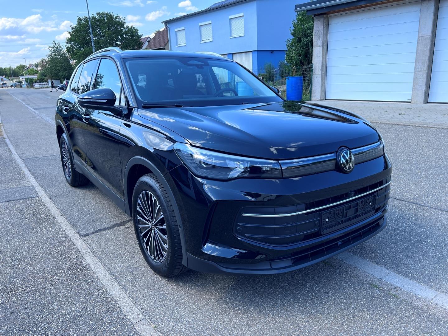 Volkswagen Tiguan 2.0TDI DSG Goal AHK ACC 360 LED+ NAVI SHZ