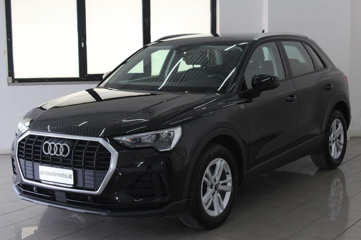 Audi AUDI - Q3 - 35 TDI S tronic Business imagem 3