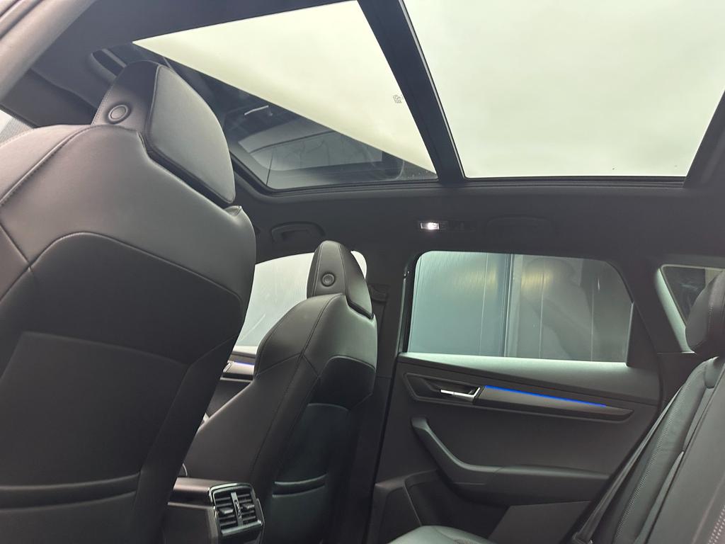 Skoda Karoq 2023 г. Серый, пробег 34000 км