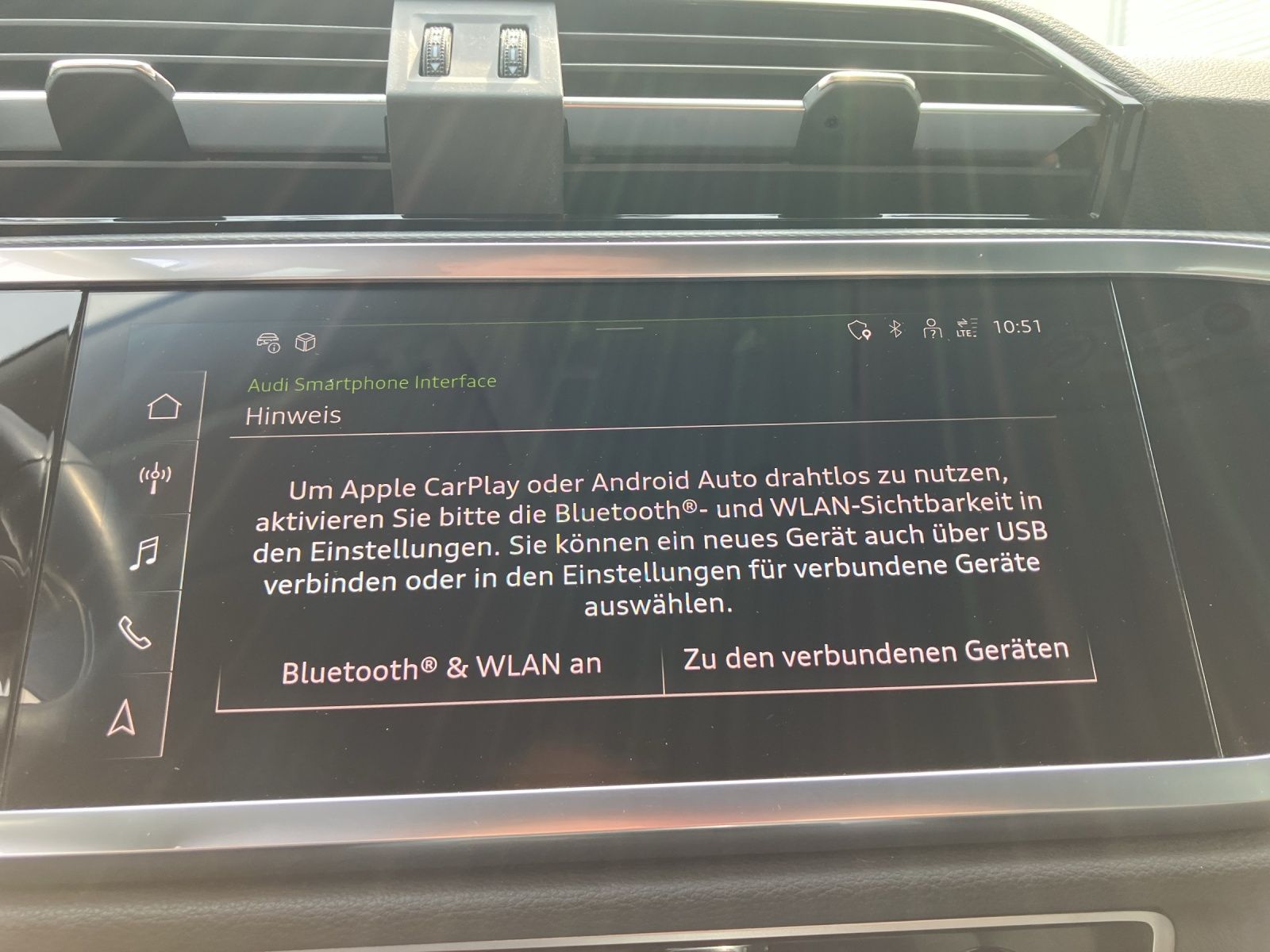 Fahrzeugabbildung Audi Q3 45 TFSI e MATRIX NAVI AHK RFK SHZ GRA
