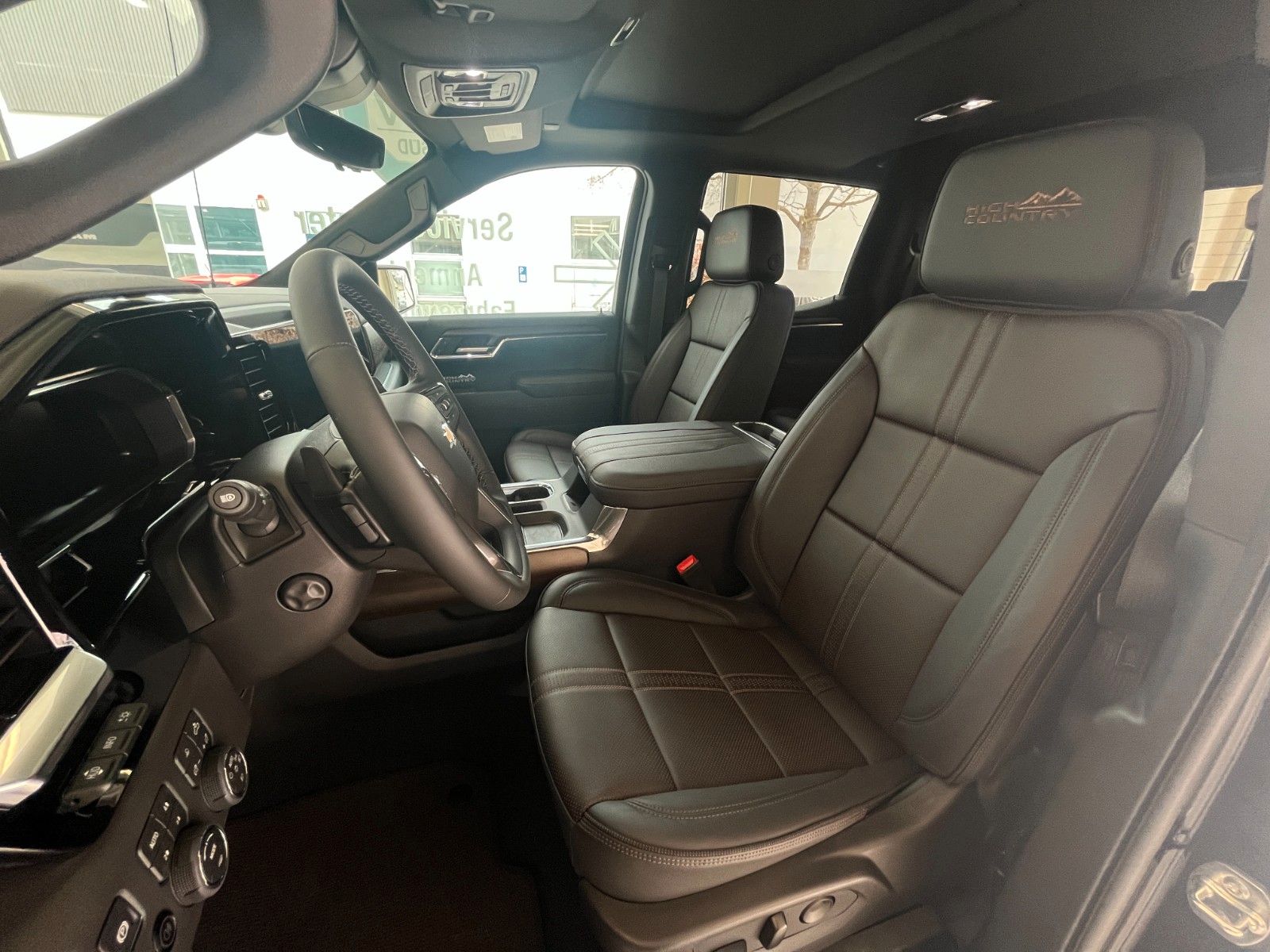 Fahrzeugabbildung Chevrolet Silverado 3.0 Duramax High Country MY2026