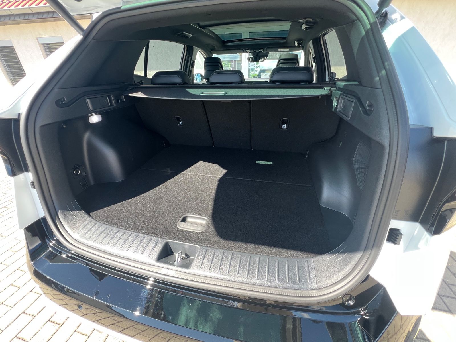 Fahrzeugabbildung Kia Sportage GT-Line HEV AWD SD GD DRI SOUN