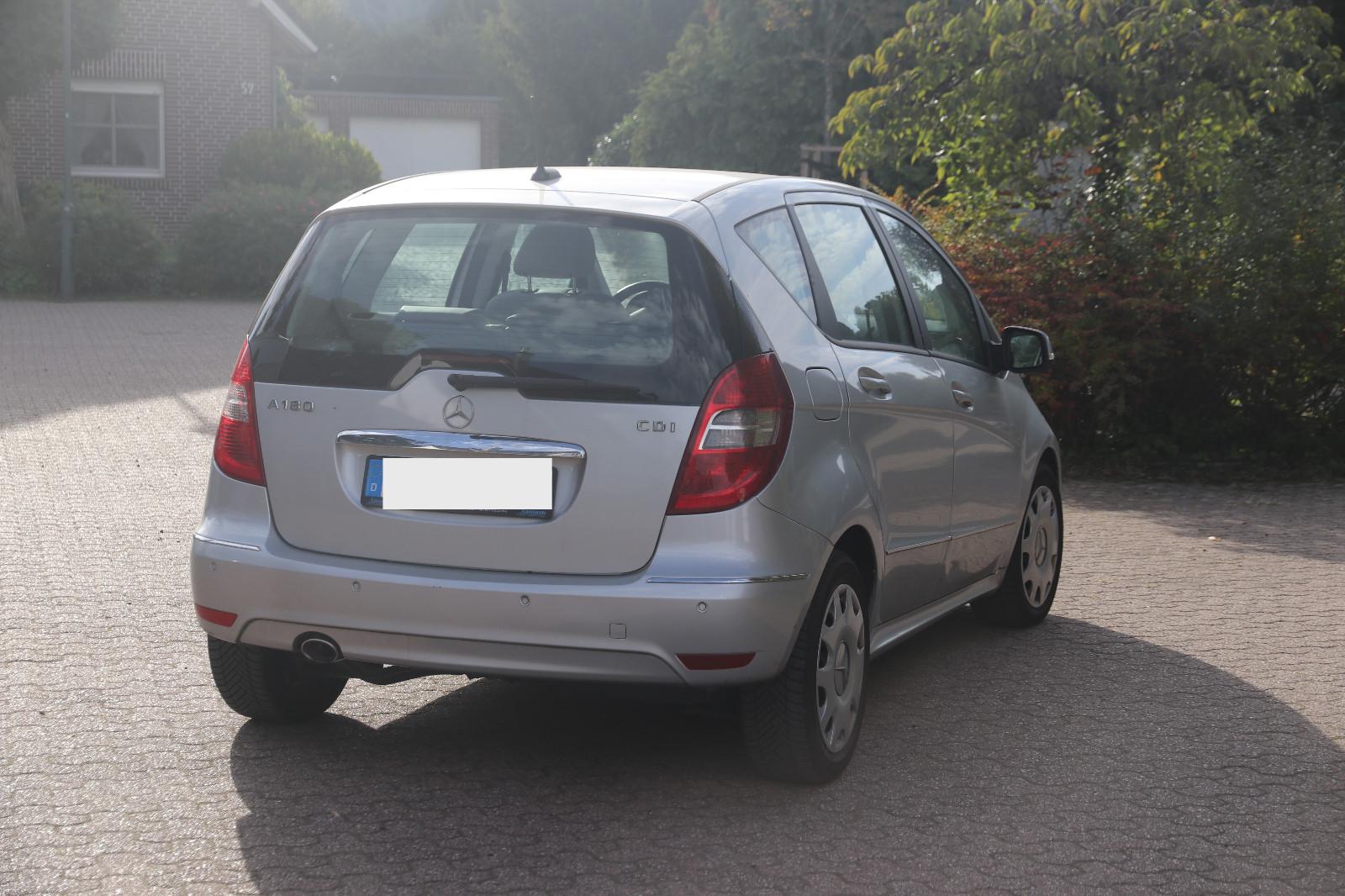 Mercedes-Benz A 180 CDI Automatik Silber und hell