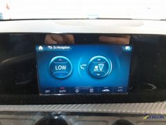 Fahrzeugabbildung Mercedes-Benz A 200 Navi SiHz PDC Tempo DAB Virtual MBUX