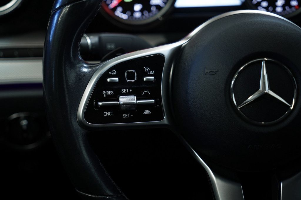 Mercedes Benz E 220