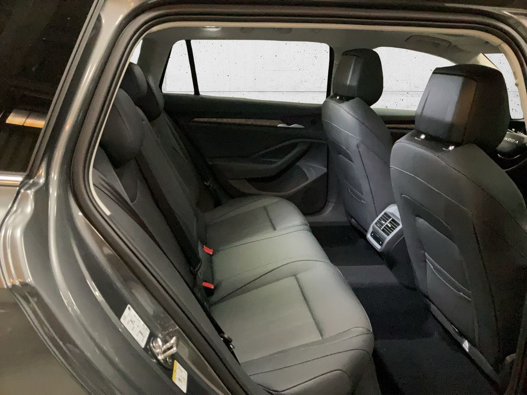 Skoda Superb - Bild 11