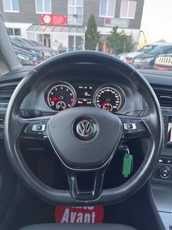 VW Golf - Bild 12