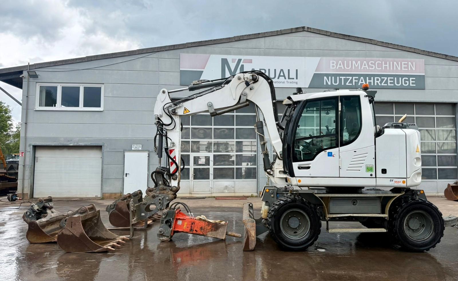 Liebherr A910 Compact /BJ. 2020 /7747H/SW/ZSA/TOP Zustand