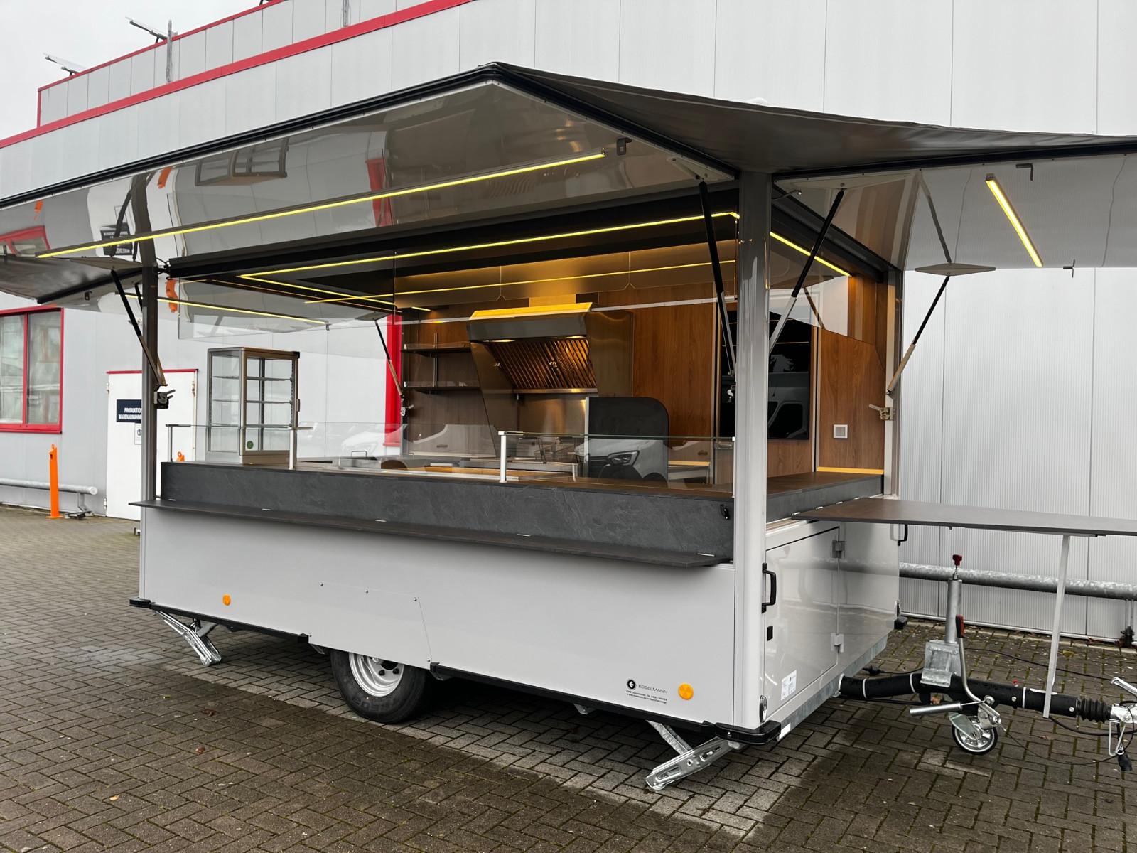 Esselmann Imbiss Foodtrailer Verkaufsanhänger