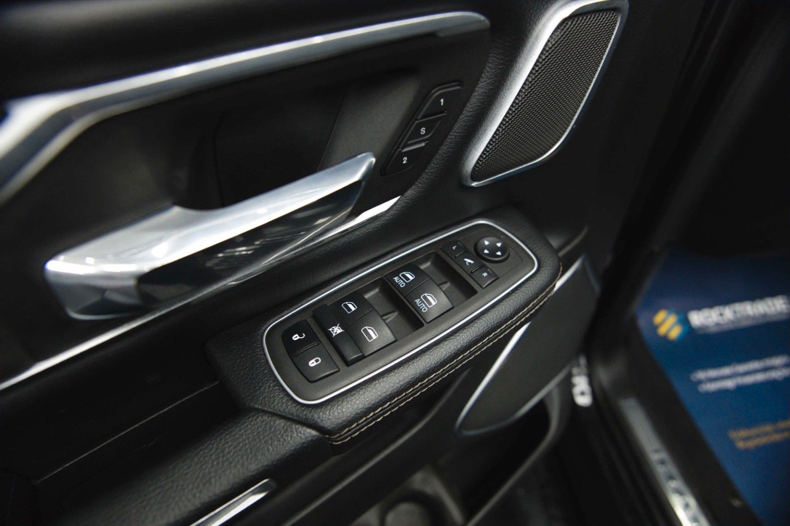 Fahrzeugabbildung Dodge RAM 5.7 V8 HEMI 4x4 Night LARAMIE LONGBED 19%