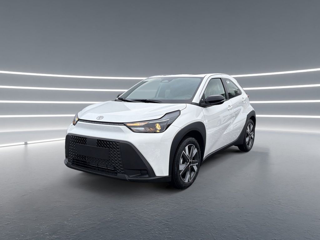 Toyota AYGO X 1.5 l Active CVT