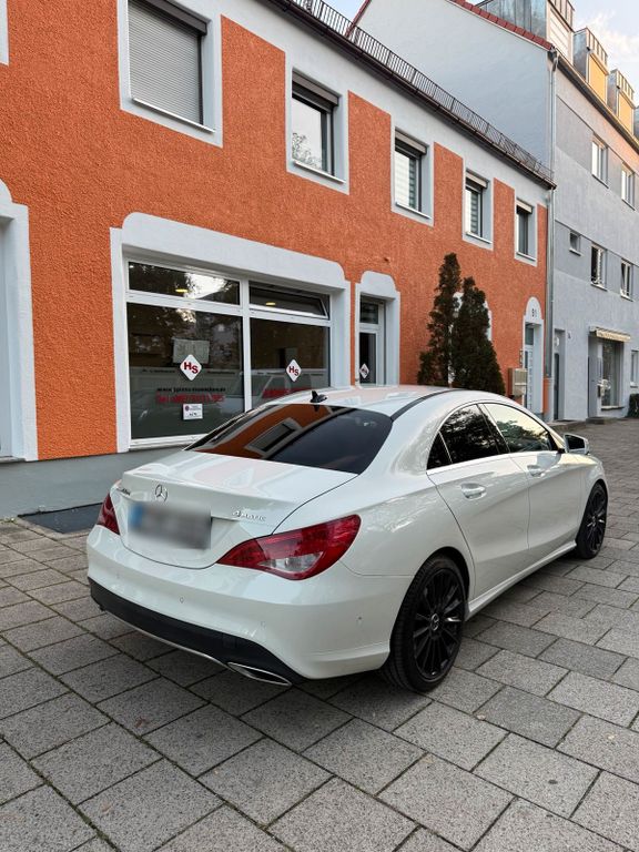 Image of Mercedes-Benz CLA 200