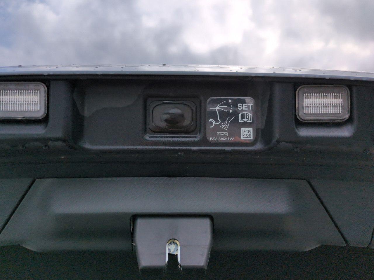 Ford Mustang Mach-E Crossover SUV Navi LED Vollleder