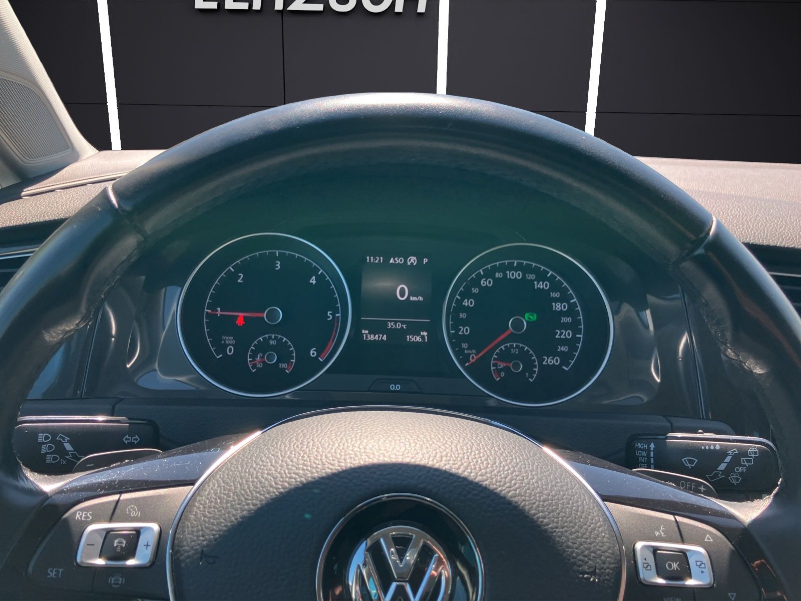 Fahrzeugabbildung Volkswagen Golf VII Variant Comfortline R-Line TDI DSG ACC