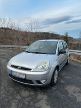 Ford Fiesta 1.4 Ghia TÜV02/26 - Ford Fiesta aus 2002: Ghia