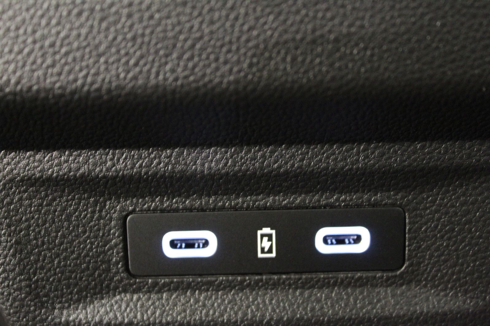 Fahrzeugabbildung Renault Espace E-Tech Full Hybrid 200 Esprit Alpine 7Sit