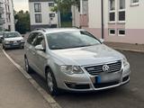 Volkswagen VW Passat 3c 1.9 TDI - Volkswagen Passat mit Diesel-Antrieb: Kombi, Klimaanlage, 1.9