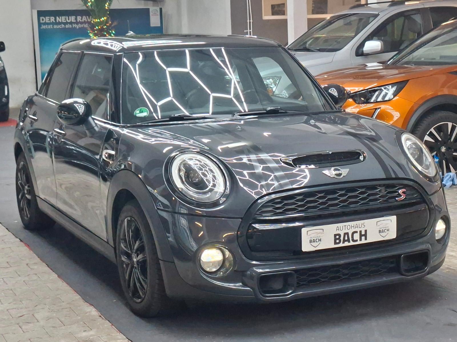 MINI Cooper S*TÜV NEU*SERVICE NEU*PANORAMA*NAVI*KAMER