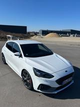 Ford Focus 2,3 EcoBoost ST Styling-Paket ST Styli... - Ford Focus: Styling