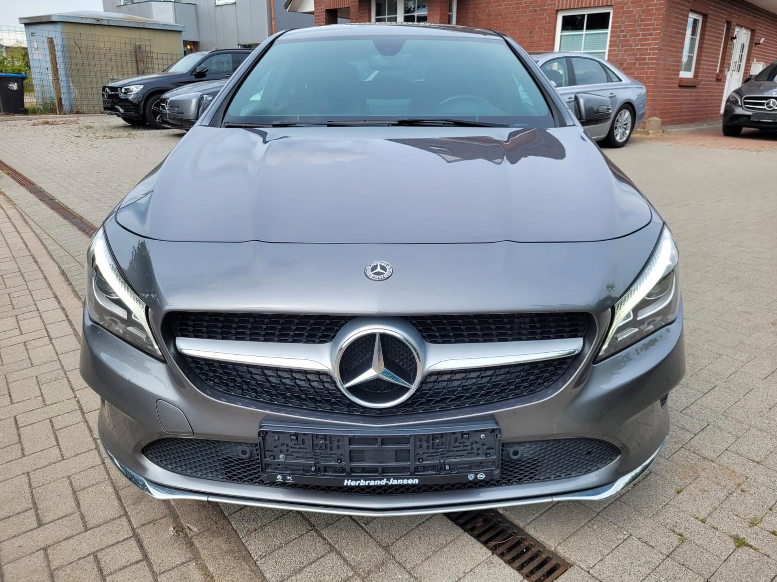 Mercedes-Benz CLA 200 d Shooting Brake 7G-DCT Urban AHK LED NA