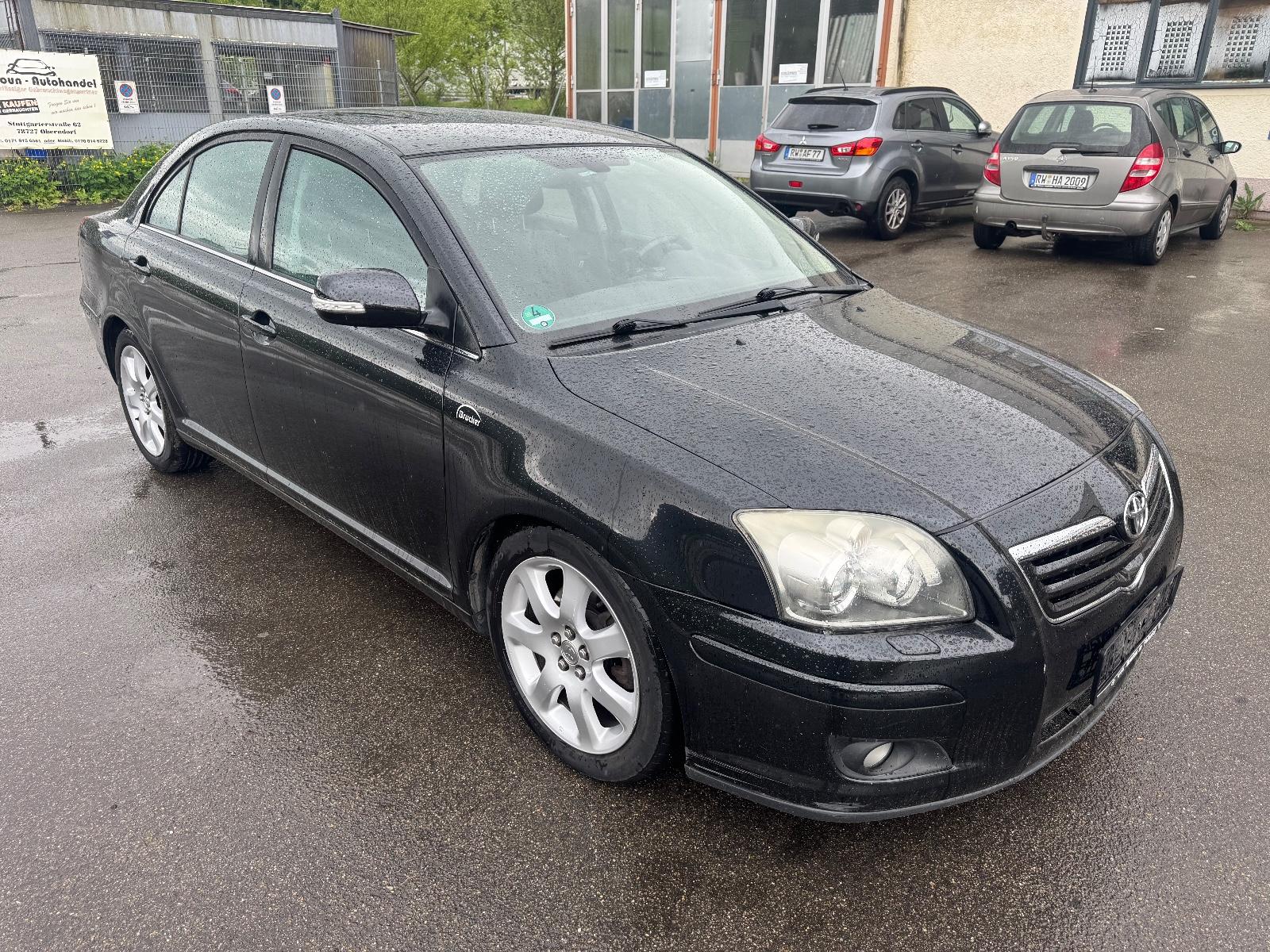 Toyota Avensis Executive 2,4-l-VVT-i Automatik