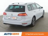 Volkswagen Golf VII 1.5 TSI ACT Sound Aut*NAVI*ACC*CAM*PDC* - mit Benzin-Antrieb: Weiß, Kombi