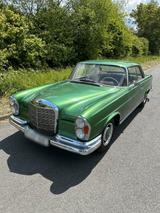 Mercedes-Benz Oldtimer Mercedes Benz 250 SE/C - Mercedes-Benz C 250 in Frankfurt (Main)